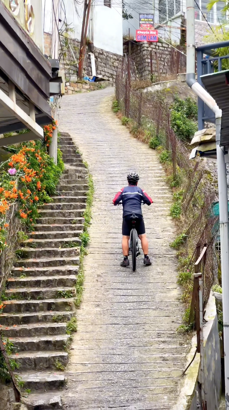 Thử thách đạp xe lên con dốc cao nhất nhì Đà Lạt khiến nhiều người "nhìn thôi đã mỏi chân"- Ảnh 3.